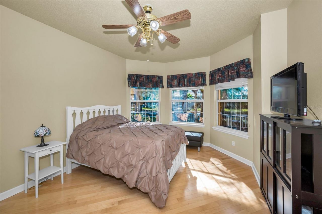 9865 Sago Point Drive, Seminole, FL 33777 Photo