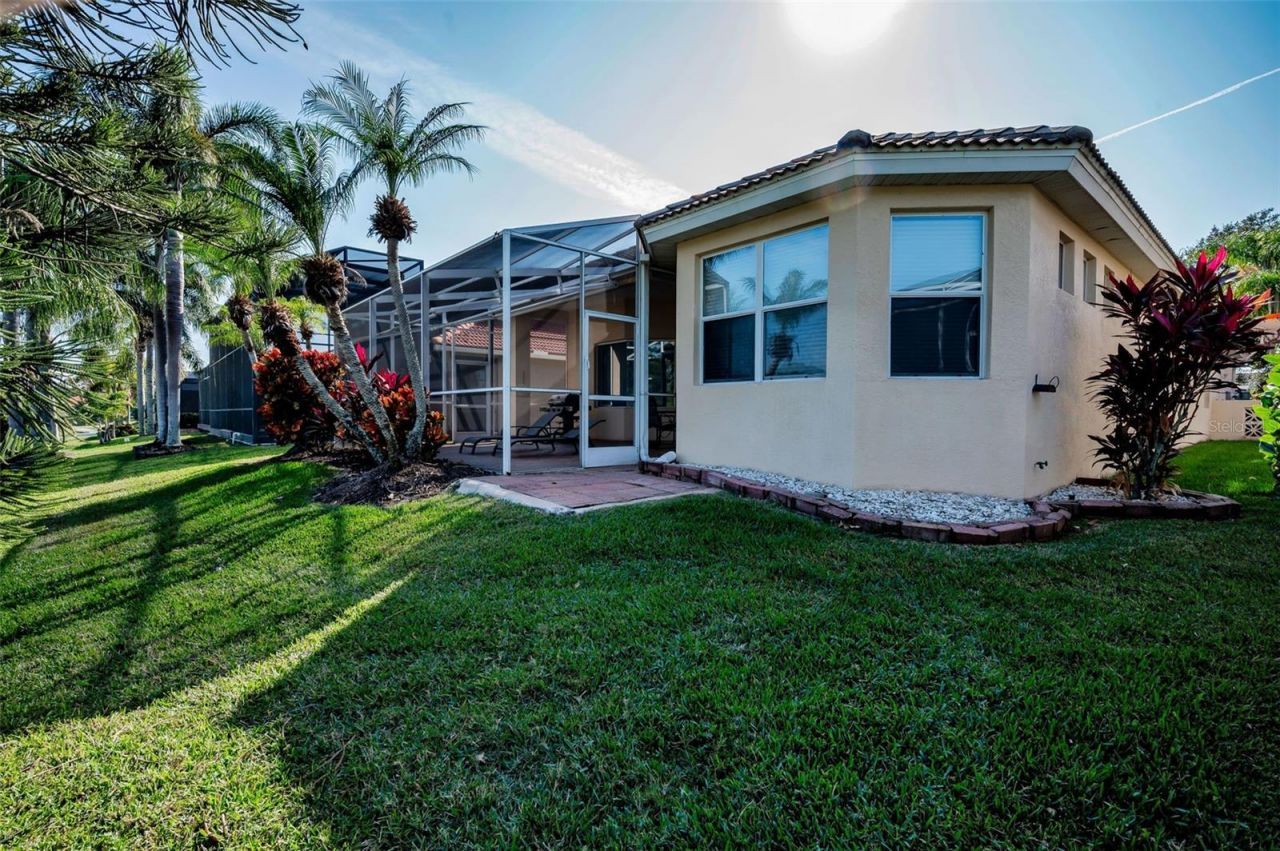 9865 Sago Point Drive, Seminole, FL 33777 Photo