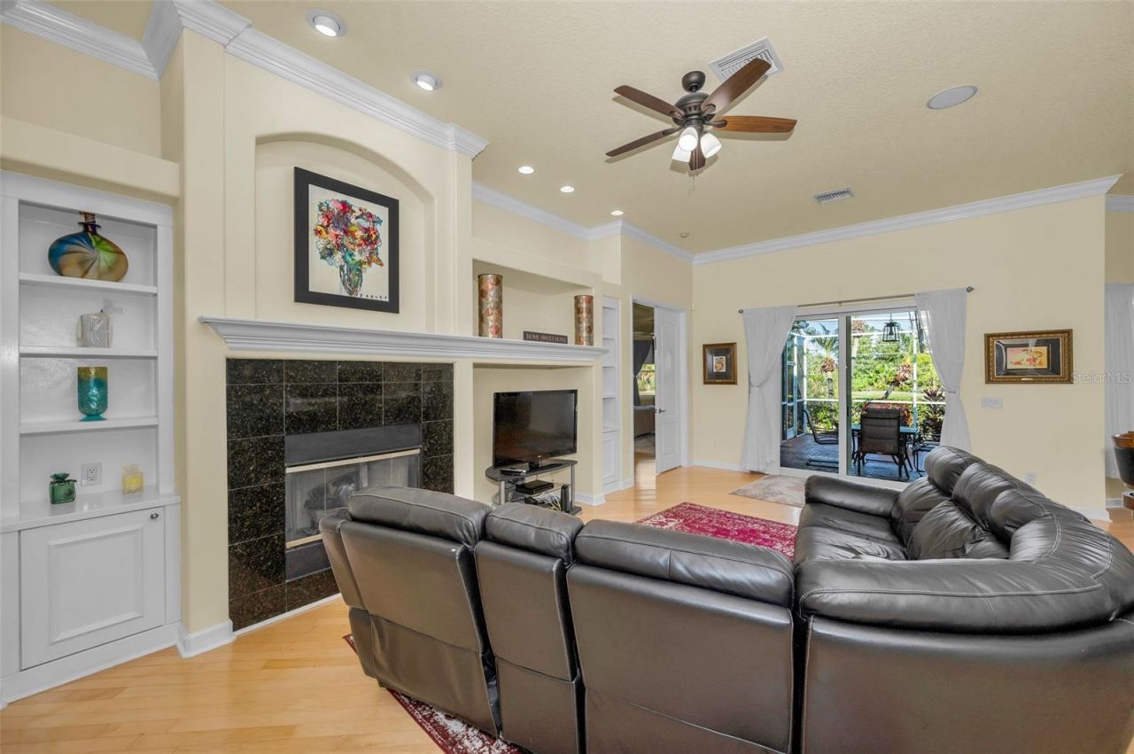 9865 Sago Point Drive, Seminole, FL 33777 Photo