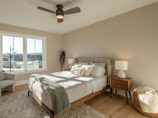 815 Lafayette Road, Unit 102, Portsmouth, NH 03801