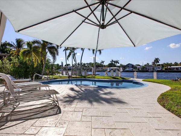 513 S Riverside Dr, Pompano Beach, FL 33062