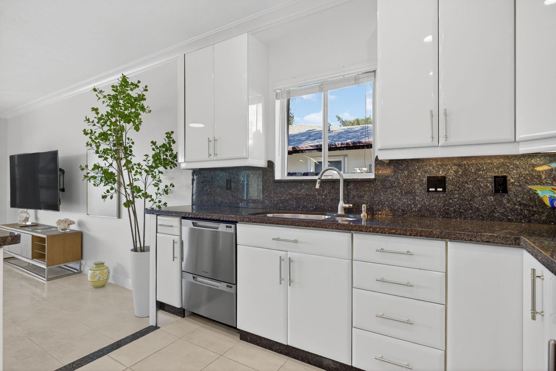 513 S Riverside Dr, Pompano Beach, FL 33062 Photo