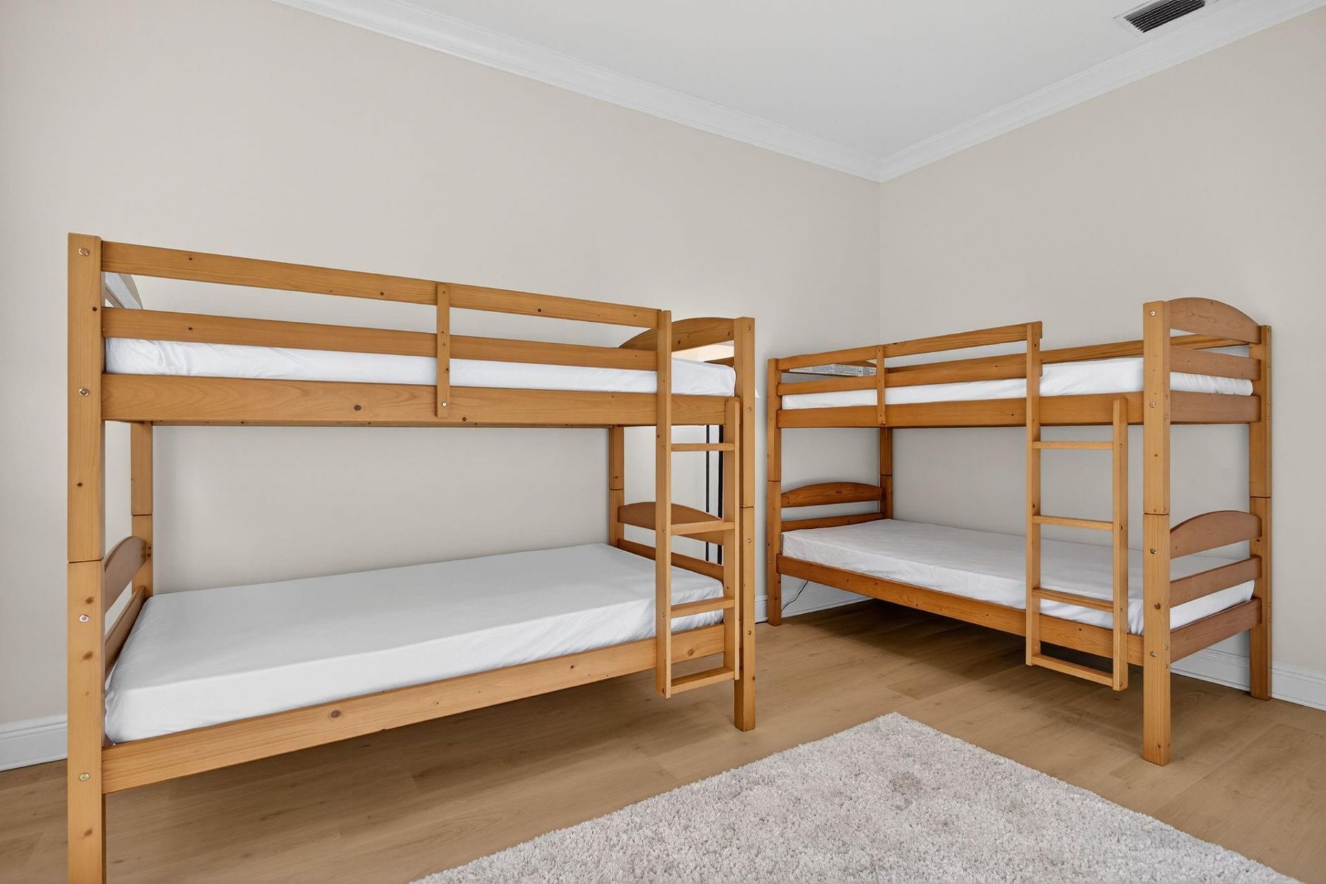 513 S Riverside Dr, Pompano Beach, FL 33062 Photo