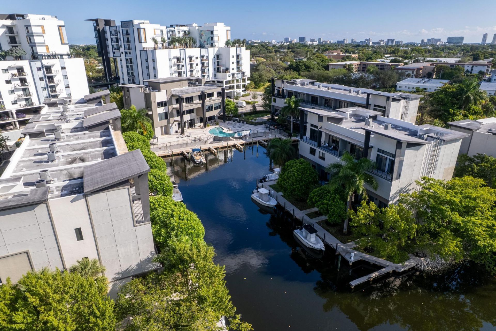 180 SE 4th Terrace, Pompano Beach, FL 33060 Photo