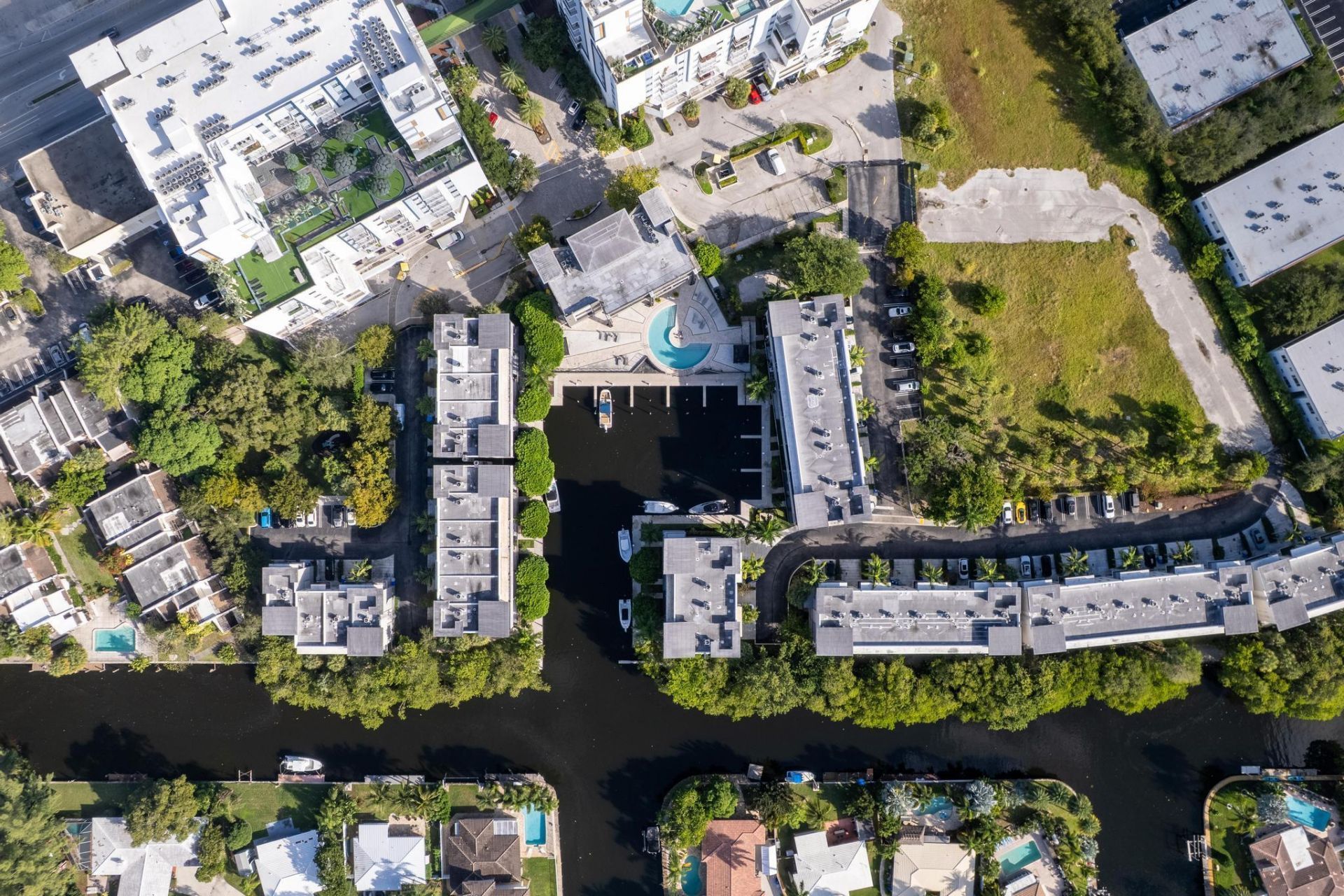 180 SE 4th Terrace, Pompano Beach, FL 33060 Photo