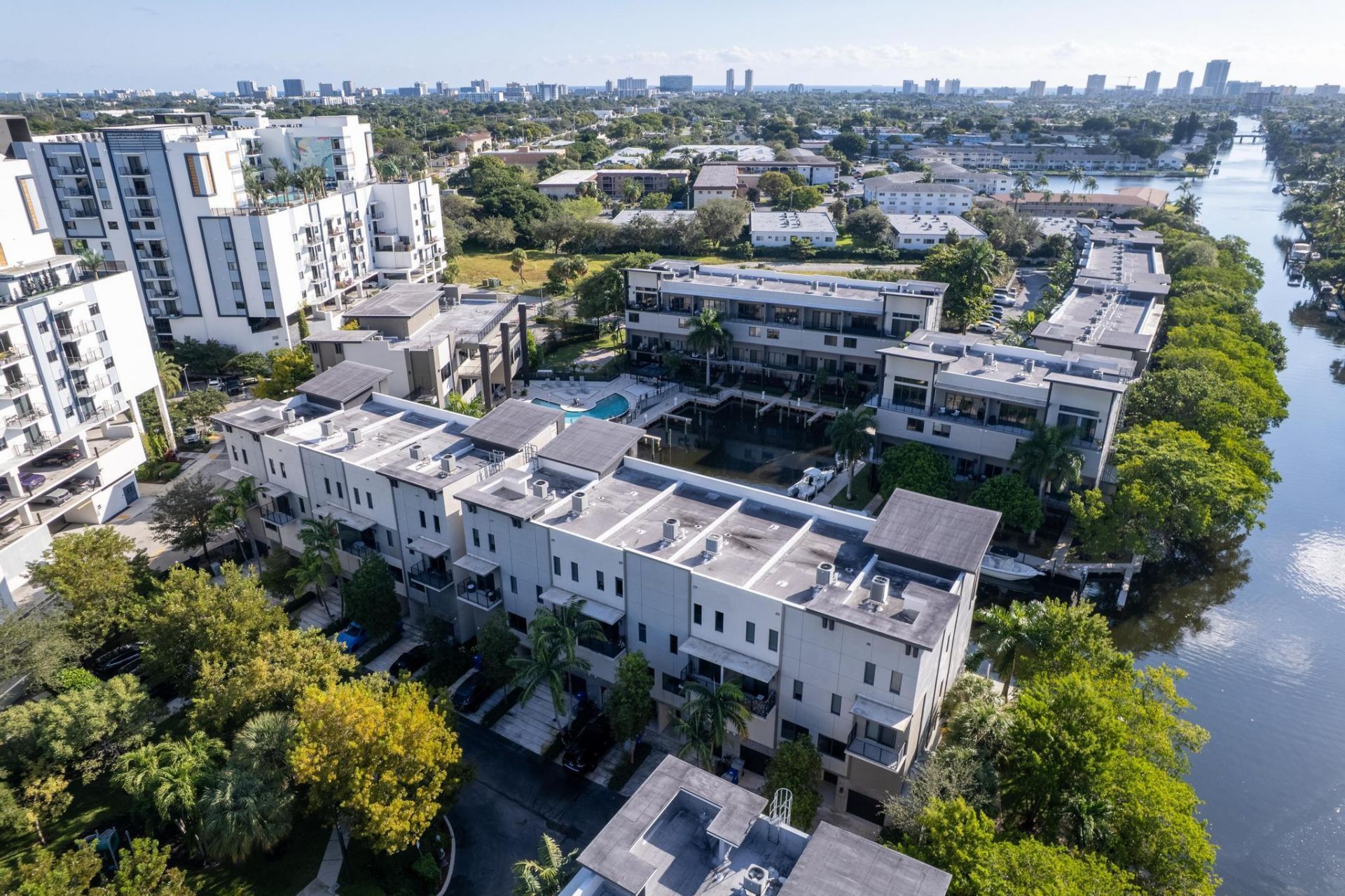 180 SE 4th Terrace, Pompano Beach, FL 33060 Photo