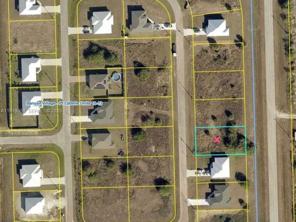 602 David Circle, La Belle, FL 33935