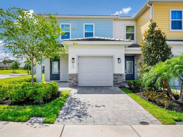 743 DRIVING RANGE COURT, REUNION, FL 34747