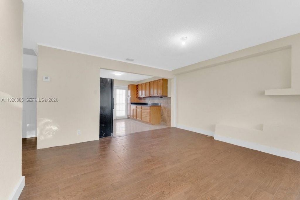 417 SW 3rd St, Hallandale Beach, FL 33009 Photo
