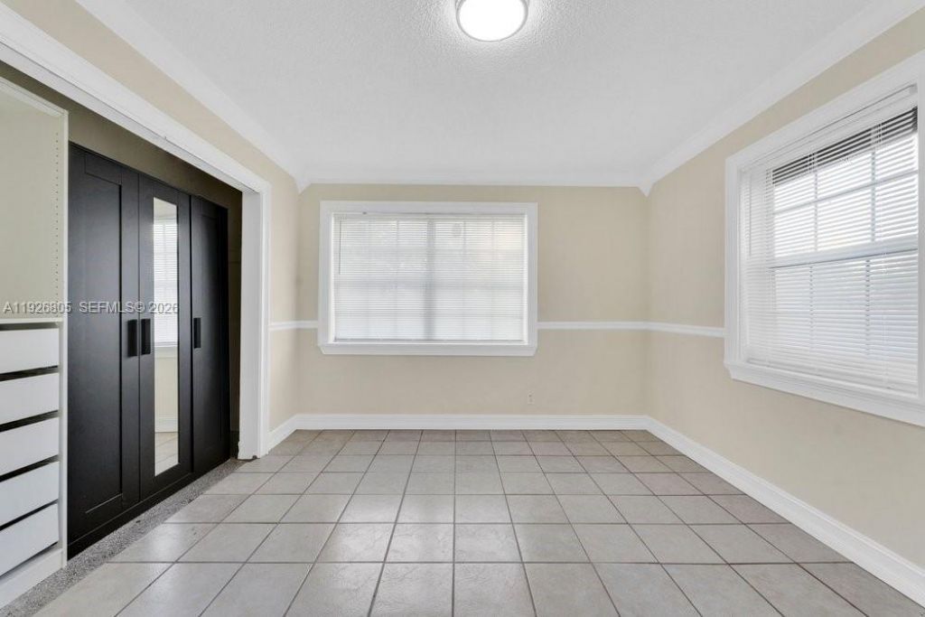 417 SW 3rd St, Hallandale Beach, FL 33009 Photo