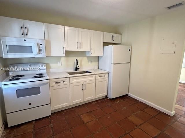 417 SW 3rd St, Hallandale Beach, FL 33009 Photo