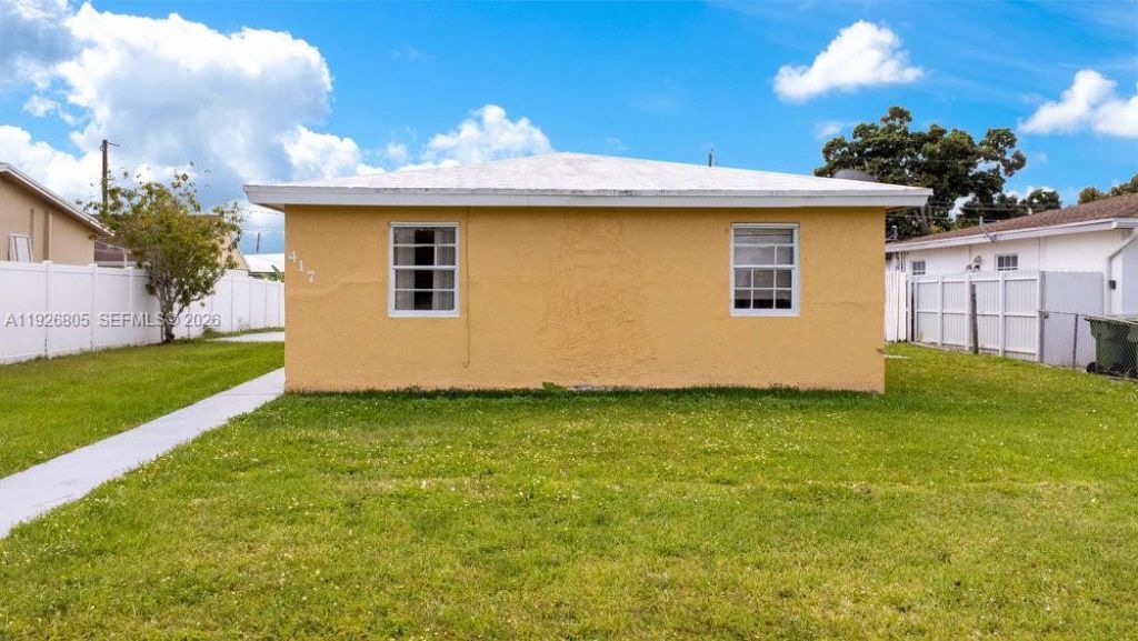 417 SW 3rd St, Hallandale Beach, FL 33009 Photo