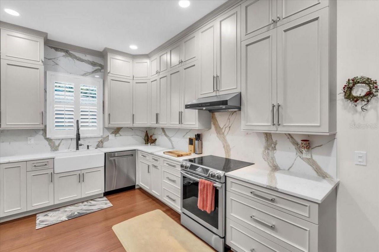 2224 Tami Sola Street, Sarasota, FL 34237 Photo