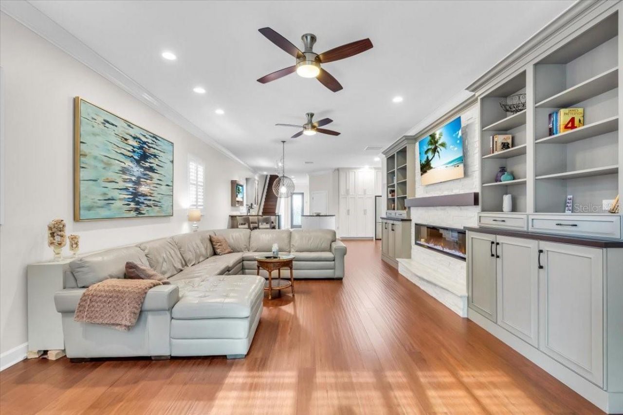 2224 Tami Sola Street, Sarasota, FL 34237 Photo