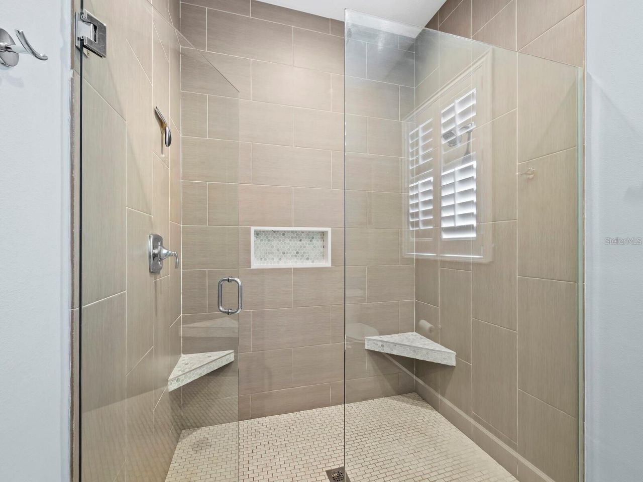 2224 Tami Sola Street, Sarasota, FL 34237 Photo