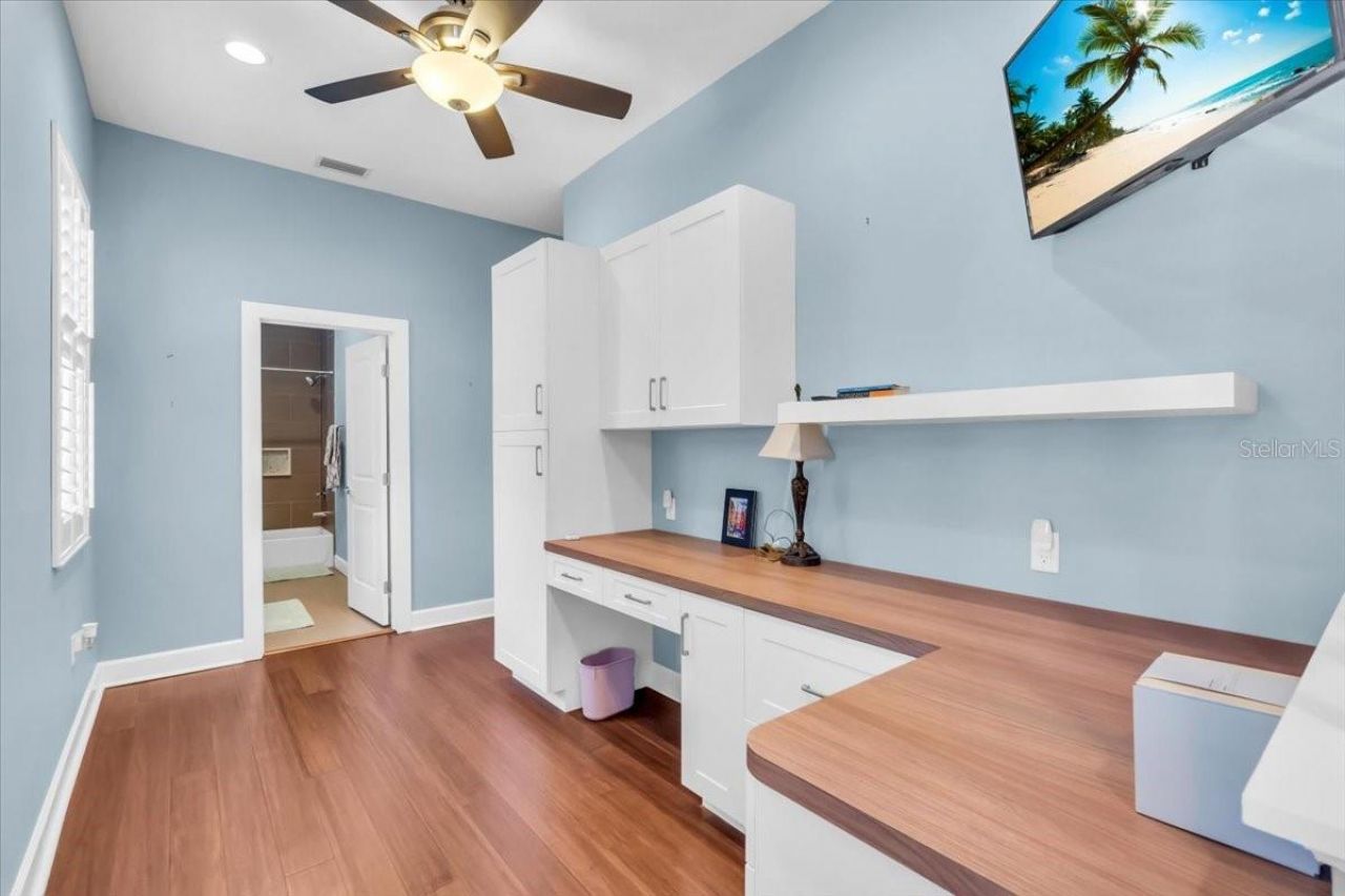 2224 Tami Sola Street, Sarasota, FL 34237 Photo