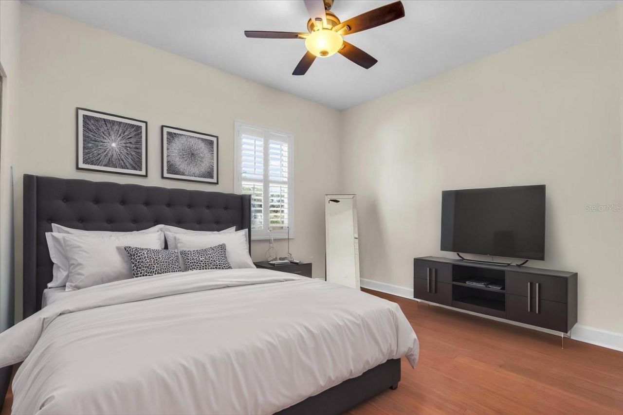 2224 Tami Sola Street, Sarasota, FL 34237 Photo