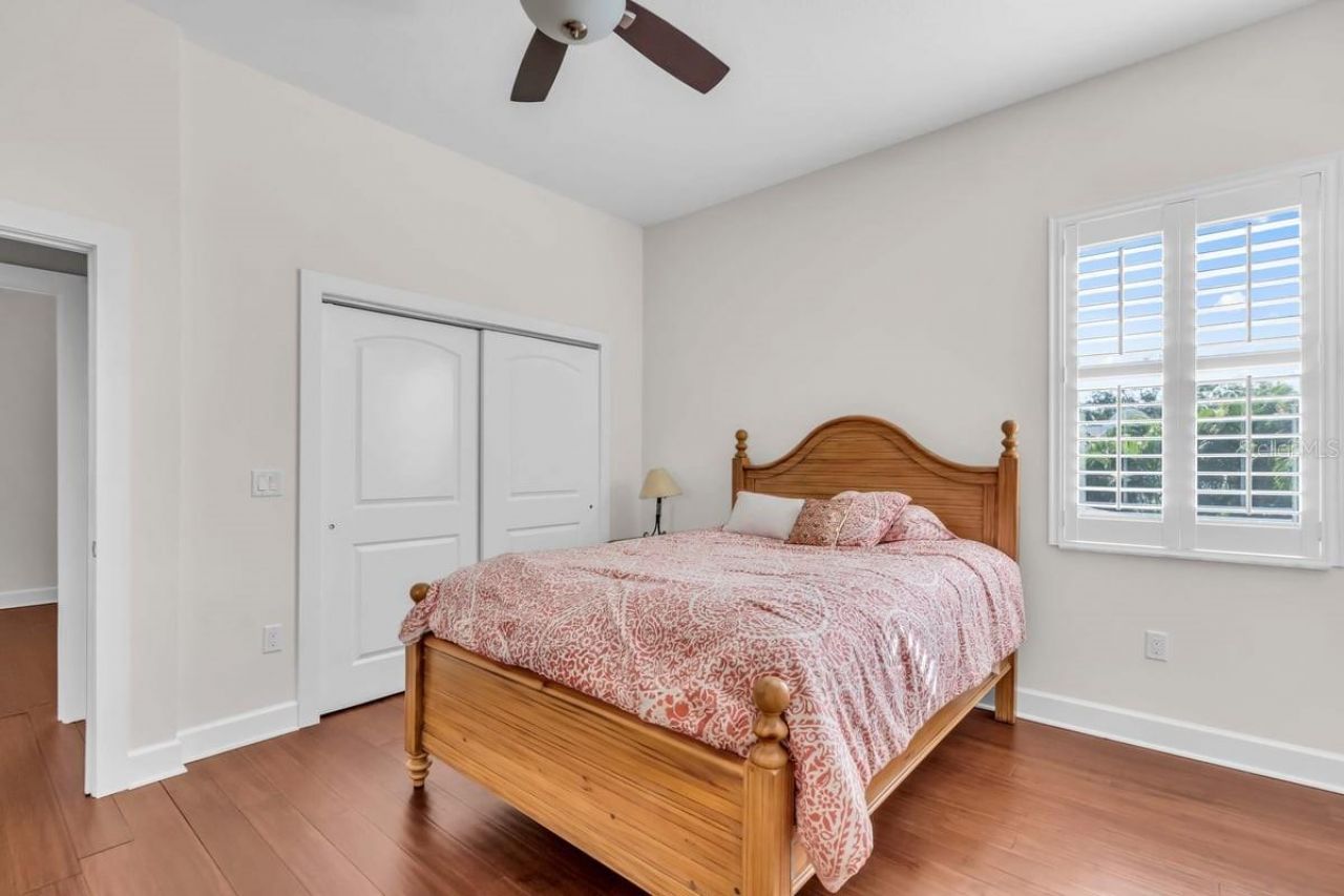 2224 Tami Sola Street, Sarasota, FL 34237 Photo