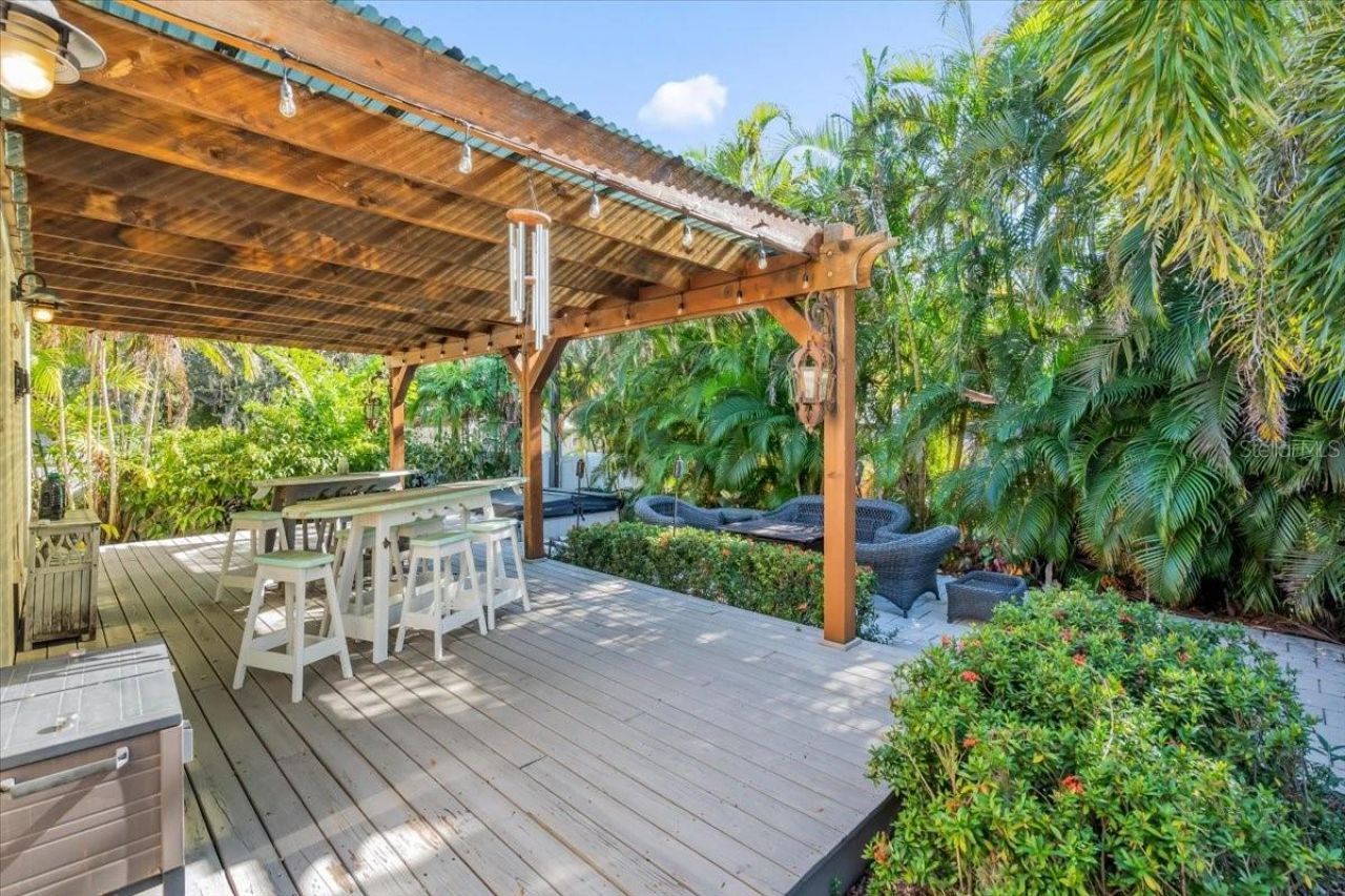 2224 Tami Sola Street, Sarasota, FL 34237 Photo