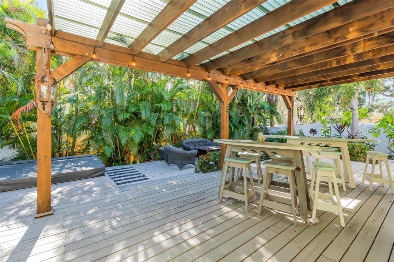 2224 Tami Sola Street, Sarasota, FL 34237 Photo