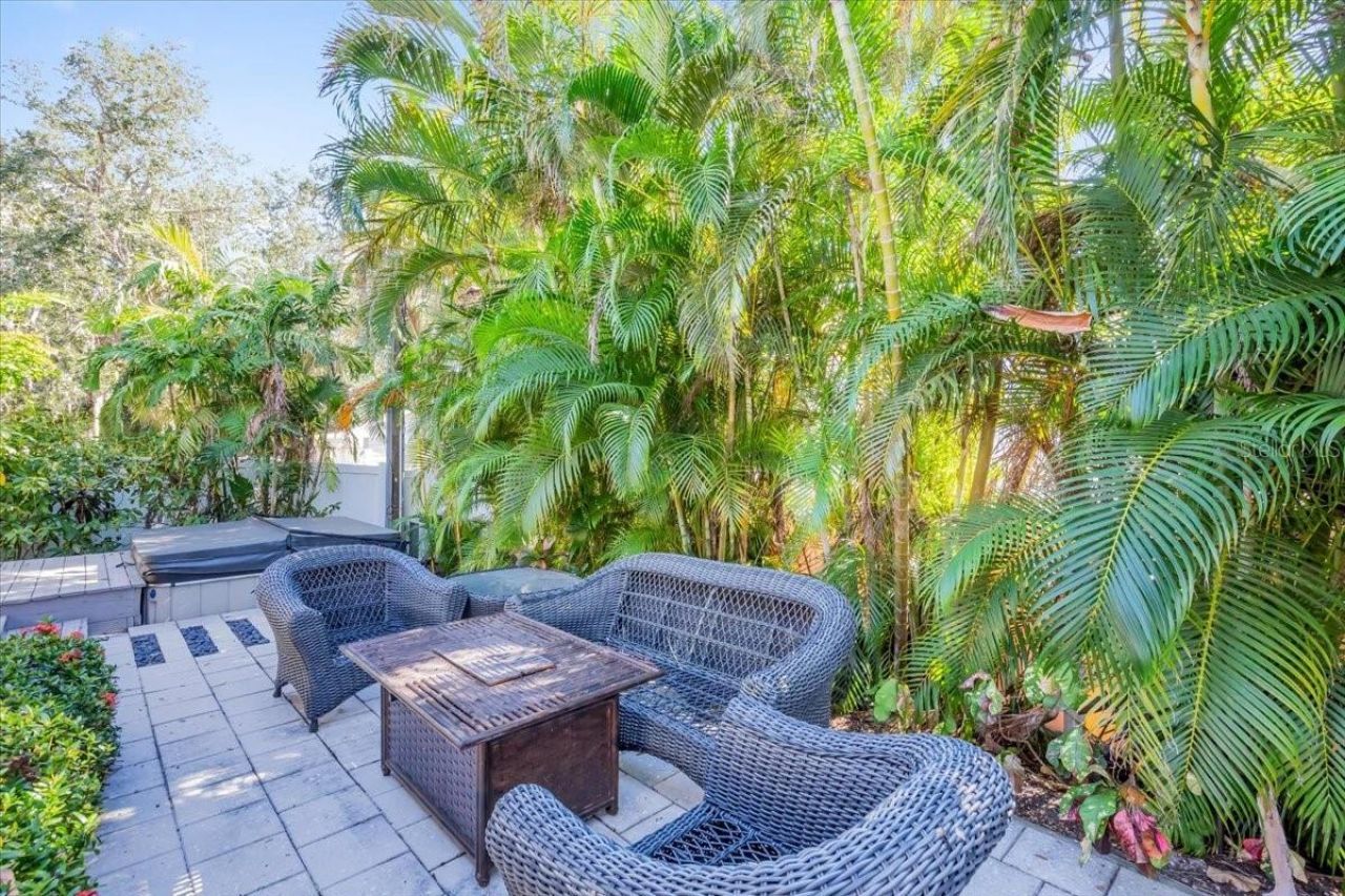 2224 Tami Sola Street, Sarasota, FL 34237 Photo