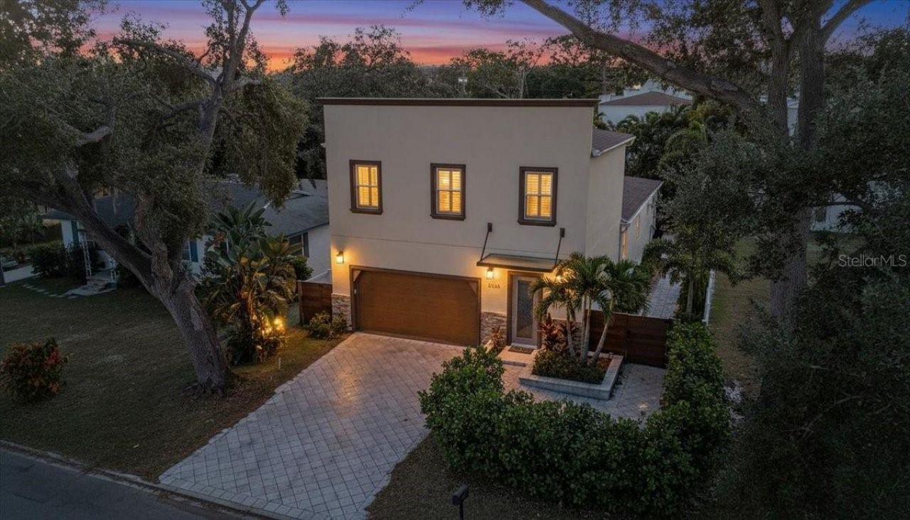 2224 Tami Sola Street, Sarasota, FL 34237 Photo