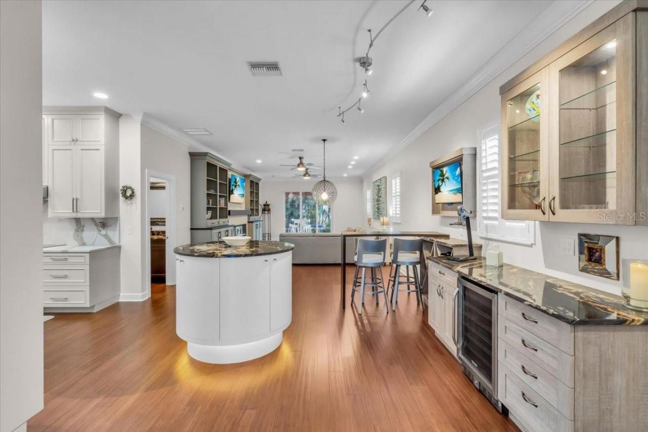 2224 Tami Sola Street, Sarasota, FL 34237 Photo