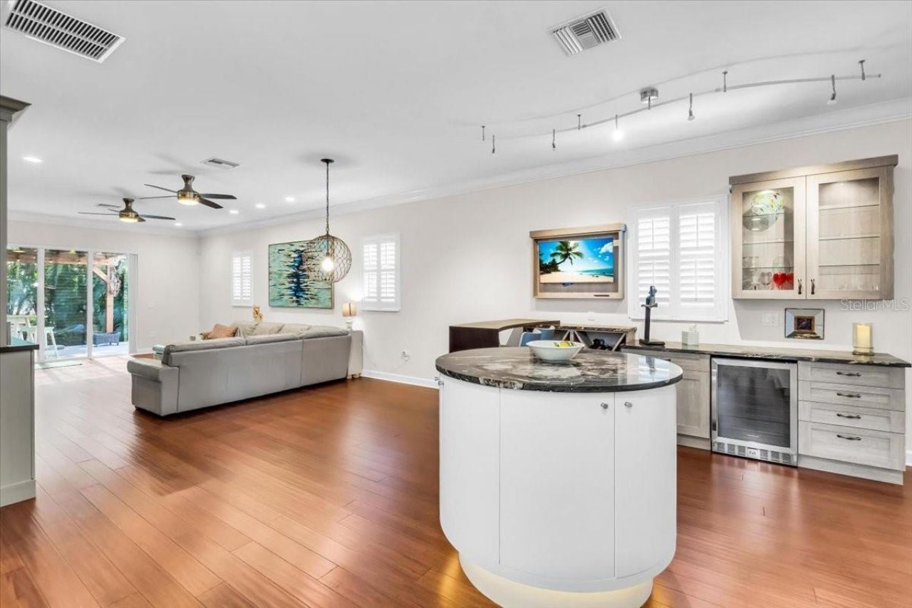 2224 Tami Sola Street, Sarasota, FL 34237 Photo