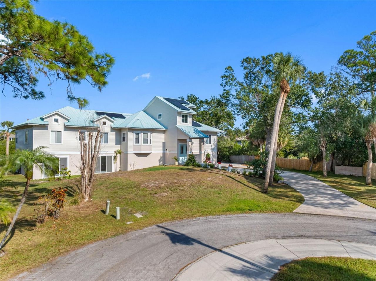 1580 Macchesney Drive, Tarpon Springs, FL 34689 Photo