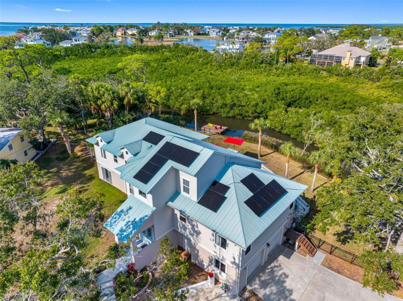 1580 Macchesney Drive, Tarpon Springs, FL 34689 Photo