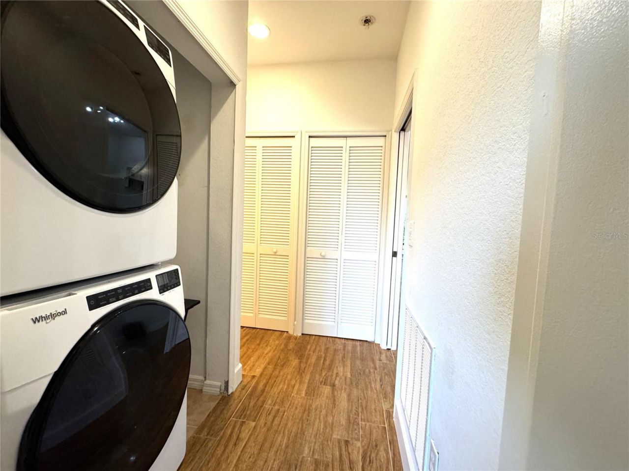 8423 Bernwood Cove Loop, Unit 410, Fort Myers, FL 33966 Photo