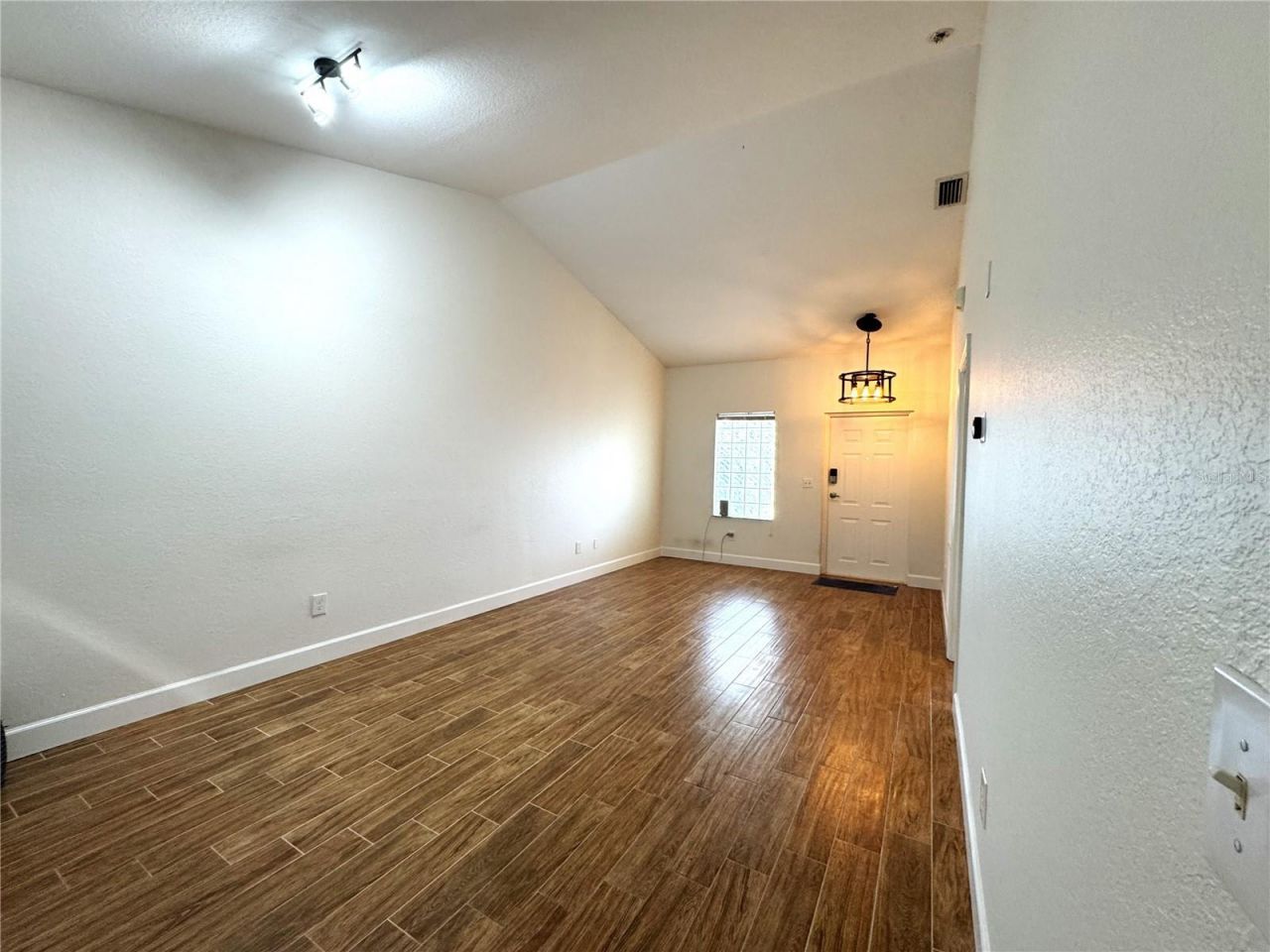 8423 Bernwood Cove Loop, Unit 410, Fort Myers, FL 33966 Photo