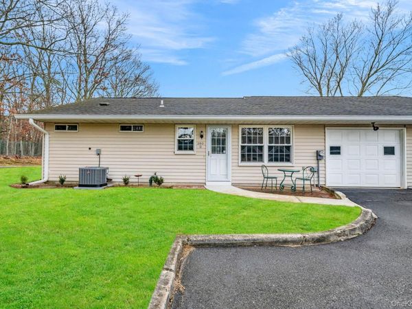 380 Woodbridge Drive, Unit D, Ridge, NY 11961