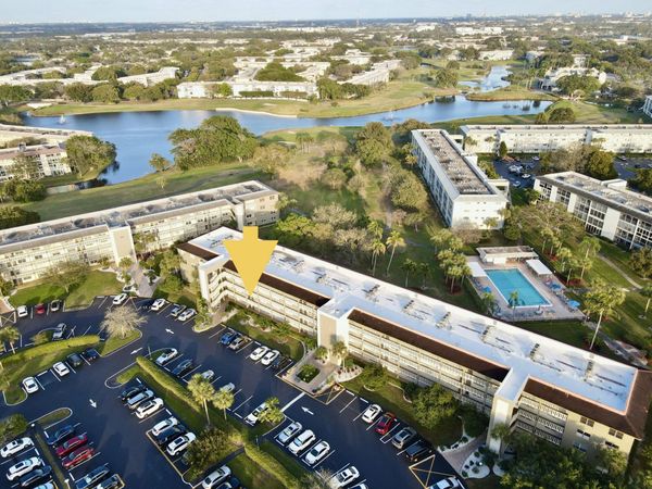 2901 Victoria Circle, Unit D2, Coconut Creek, FL 33066