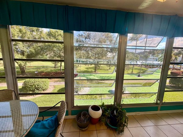 2901 Victoria Circle, Unit D2, Coconut Creek, FL 33066