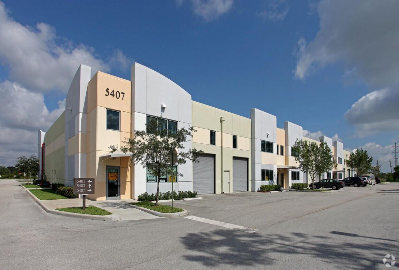 5401 N Haverhill Road N, Unit 102, West Palm Beach, FL 33407 Photo