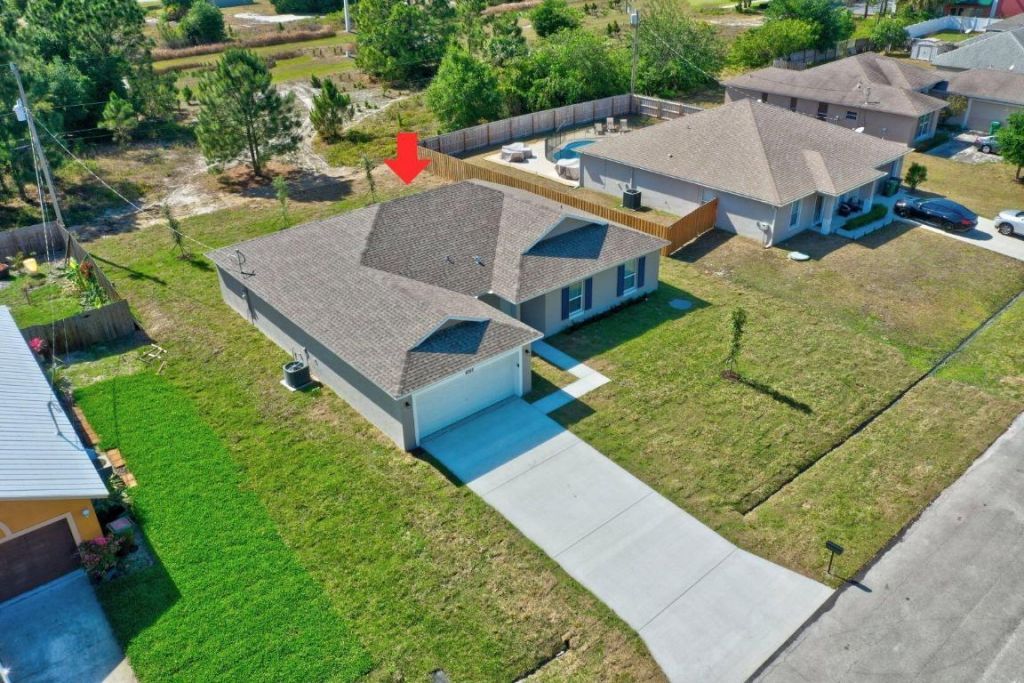 5737 NW Jigsaw Lane, Port Saint Lucie, FL 34986 Photo