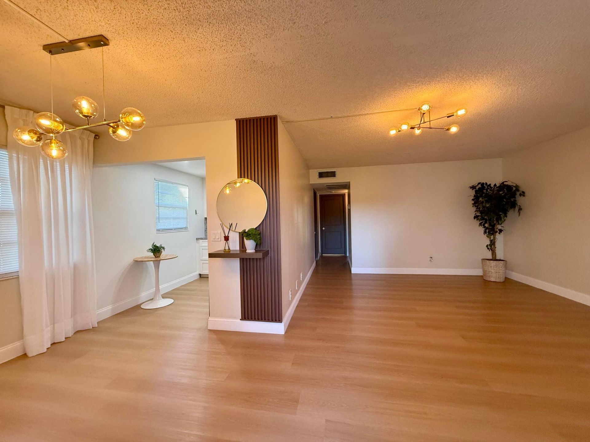 402 Brighton J, Unit J, Boca Raton, FL 33434 Photo