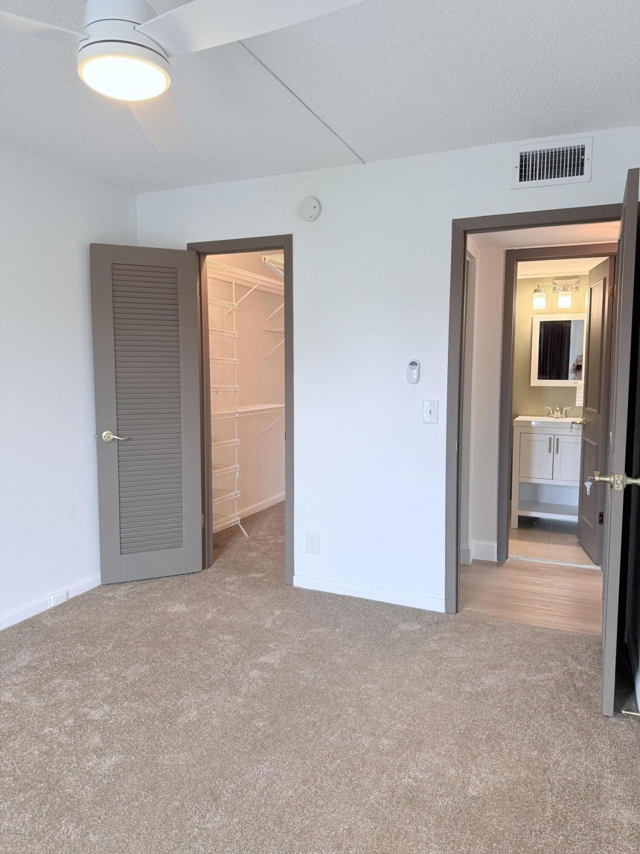 402 Brighton J, Unit J, Boca Raton, FL 33434 Photo