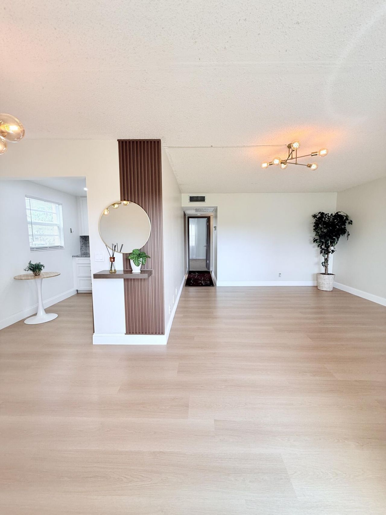 402 Brighton J, Unit J, Boca Raton, FL 33434 Photo