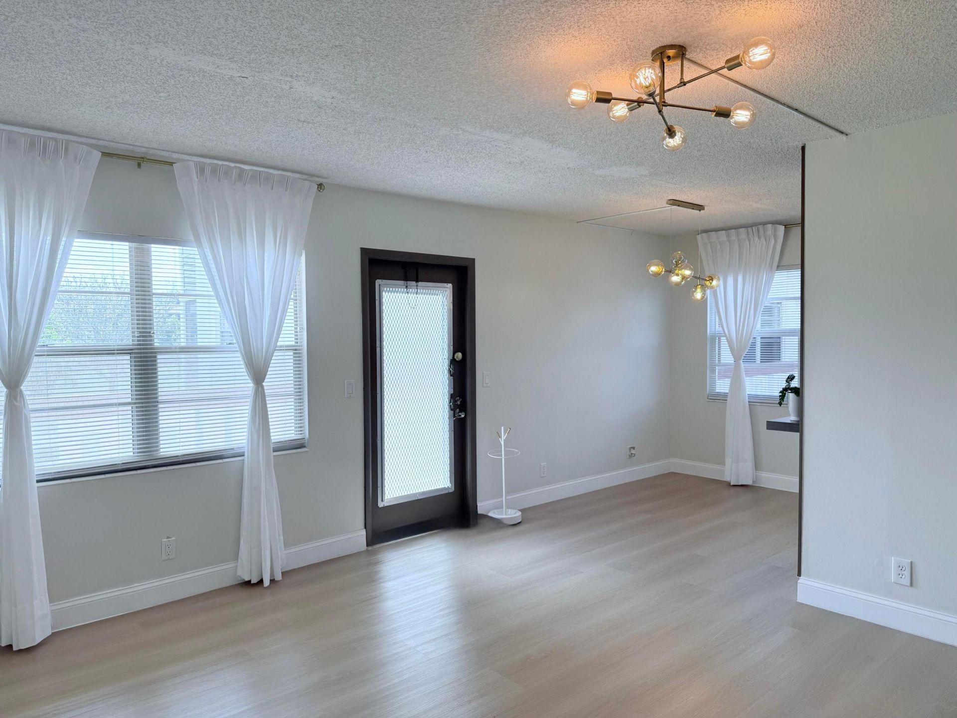 402 Brighton J, Unit J, Boca Raton, FL 33434 Photo