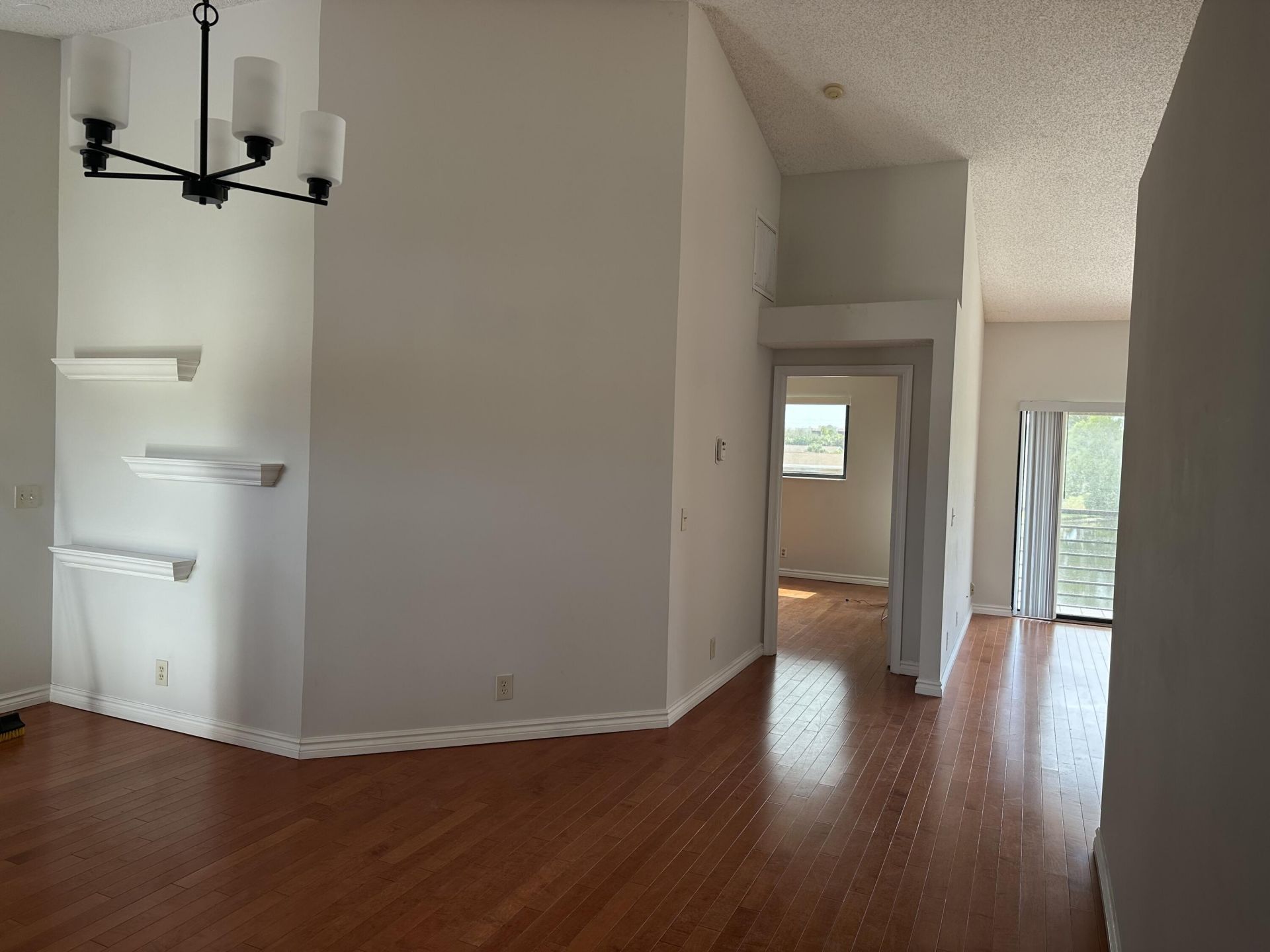 21 Via De Casas Sur, Unit 202, Boynton Beach, FL 33426 Photo