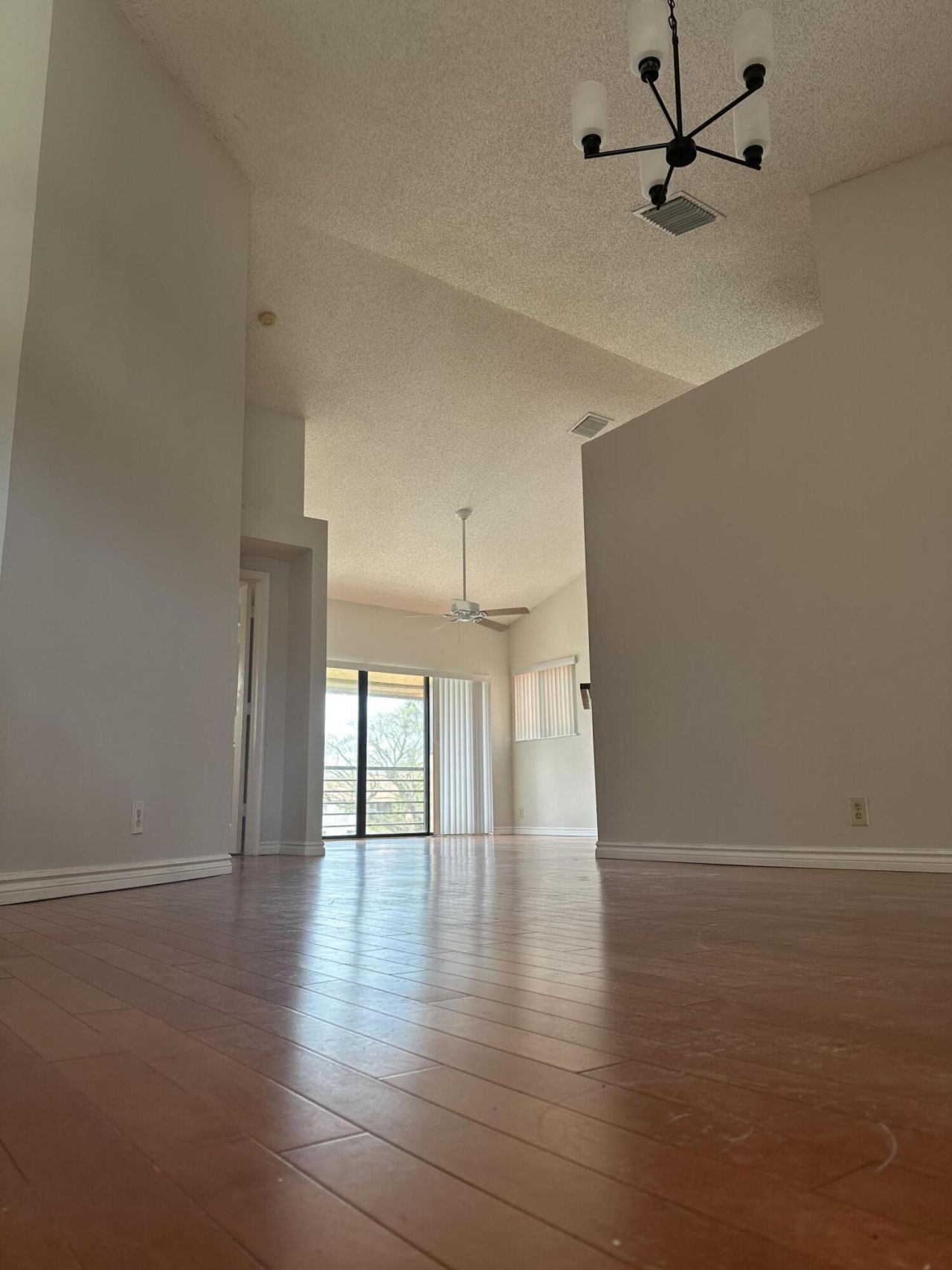 21 Via De Casas Sur, Unit 202, Boynton Beach, FL 33426 Photo