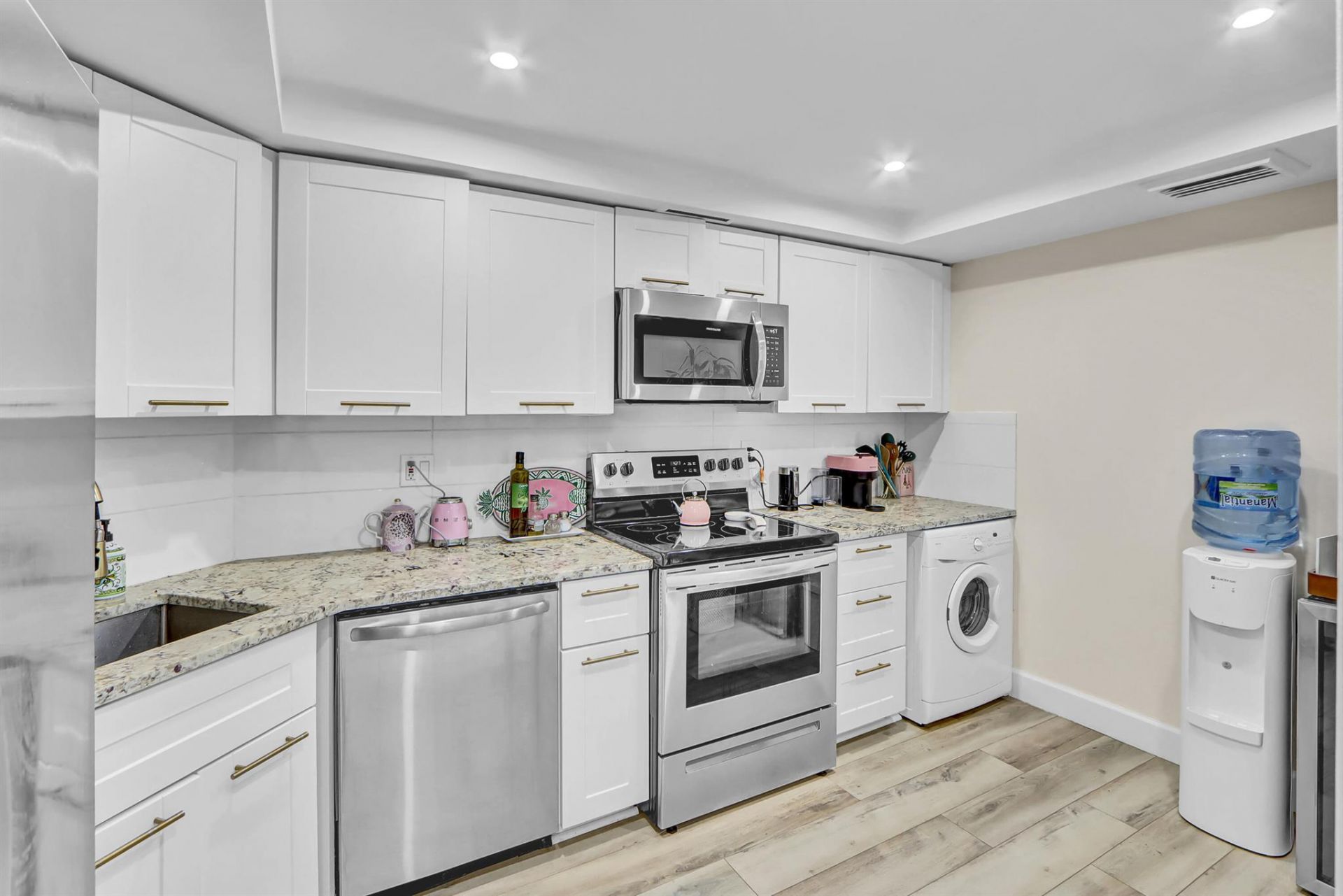 2000 Presidential Way, Unit 1006, West Palm Beach, FL 33401 Photo