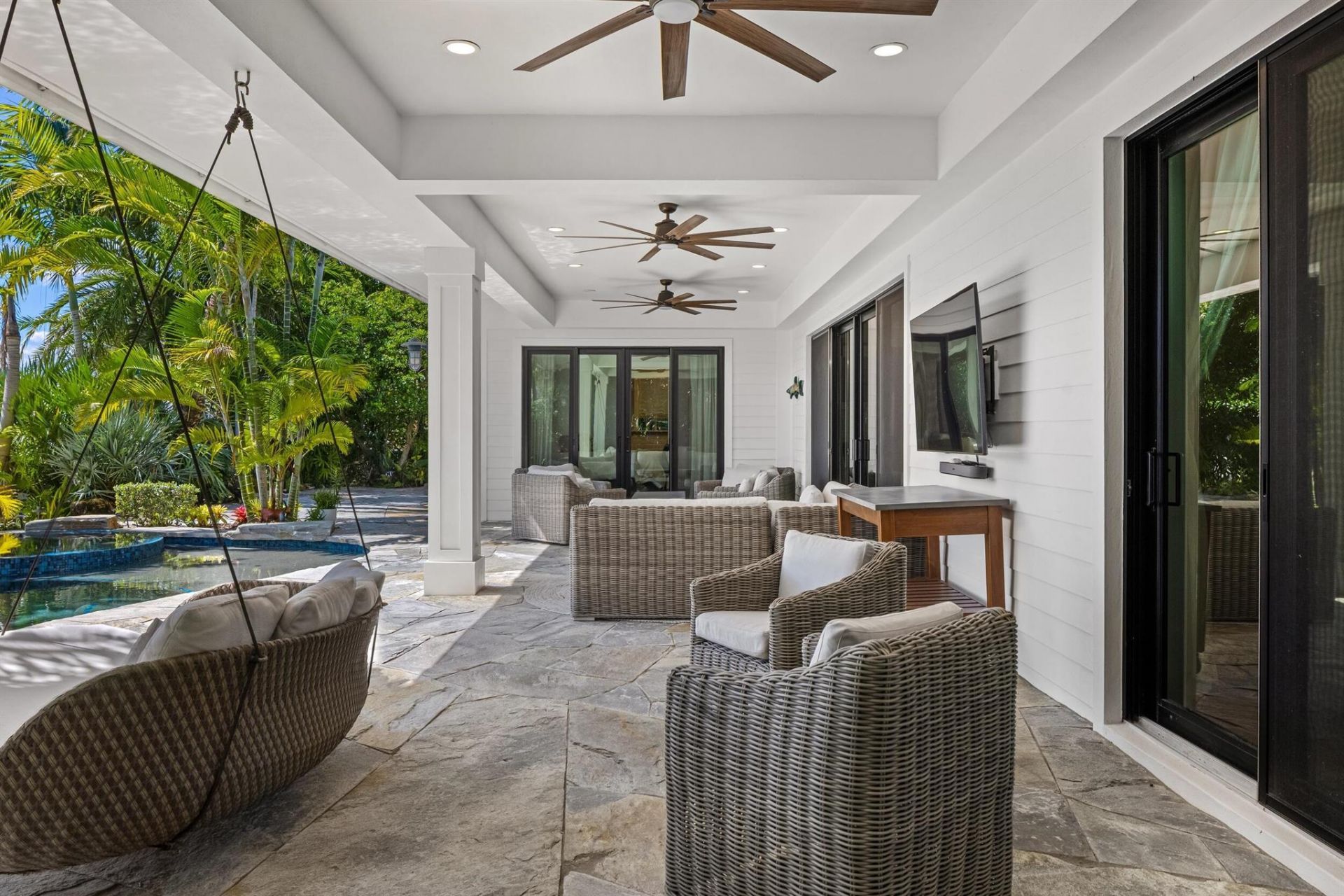 940 Greenbriar Drive, Boynton Beach, FL 33435 Photo