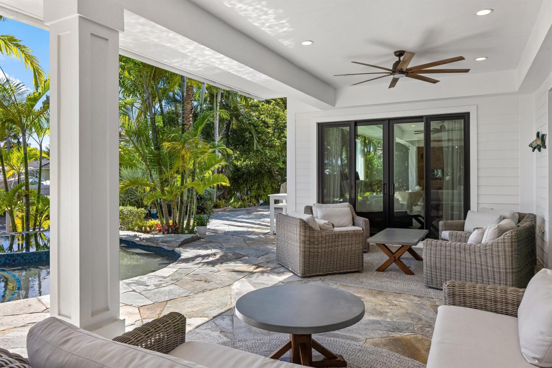 940 Greenbriar Drive, Boynton Beach, FL 33435 Photo