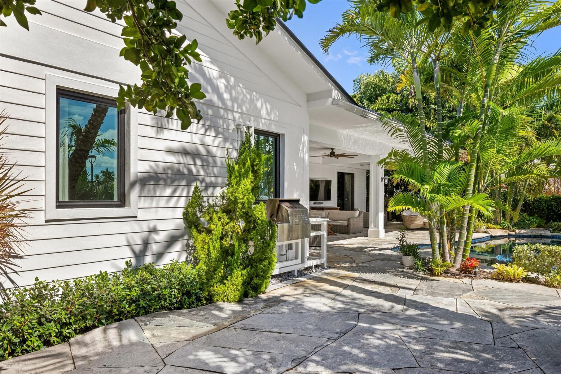 940 Greenbriar Drive, Boynton Beach, FL 33435 Photo