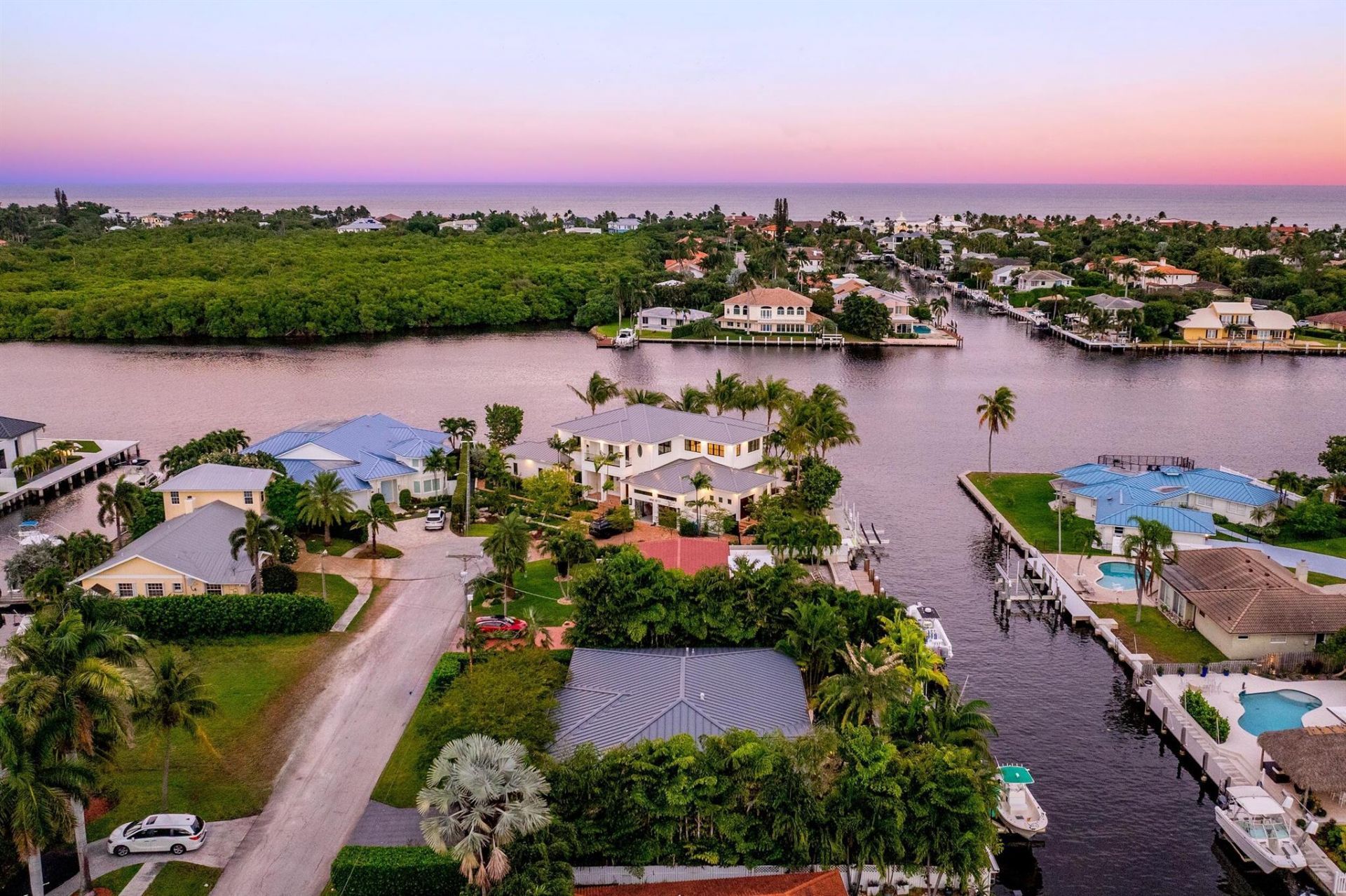 940 Greenbriar Drive, Boynton Beach, FL 33435 Photo