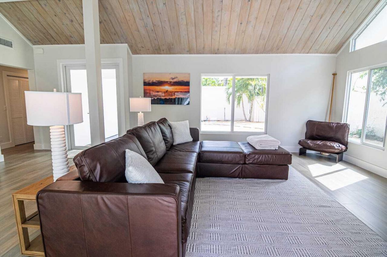 103 W Sandpiper Circle W, Jupiter, FL 33477 Photo