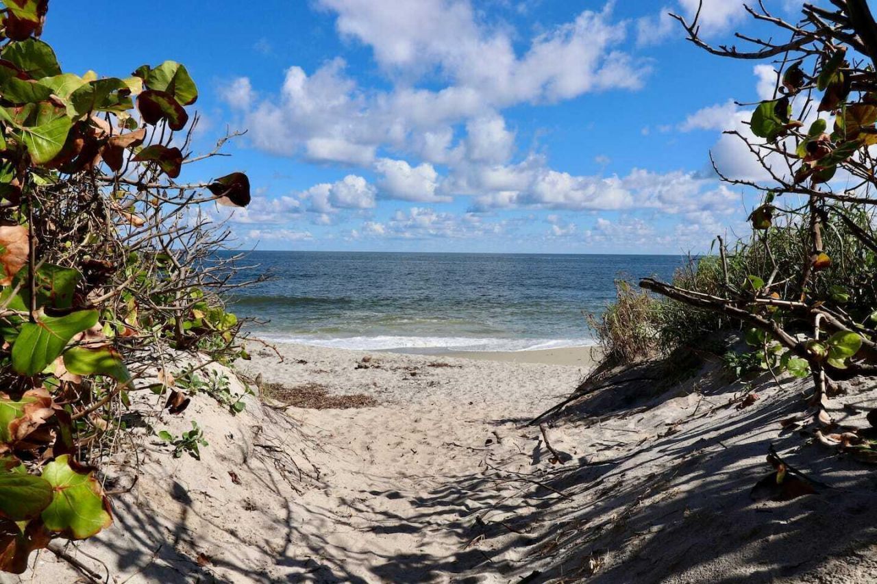 103 W Sandpiper Circle W, Jupiter, FL 33477 Photo